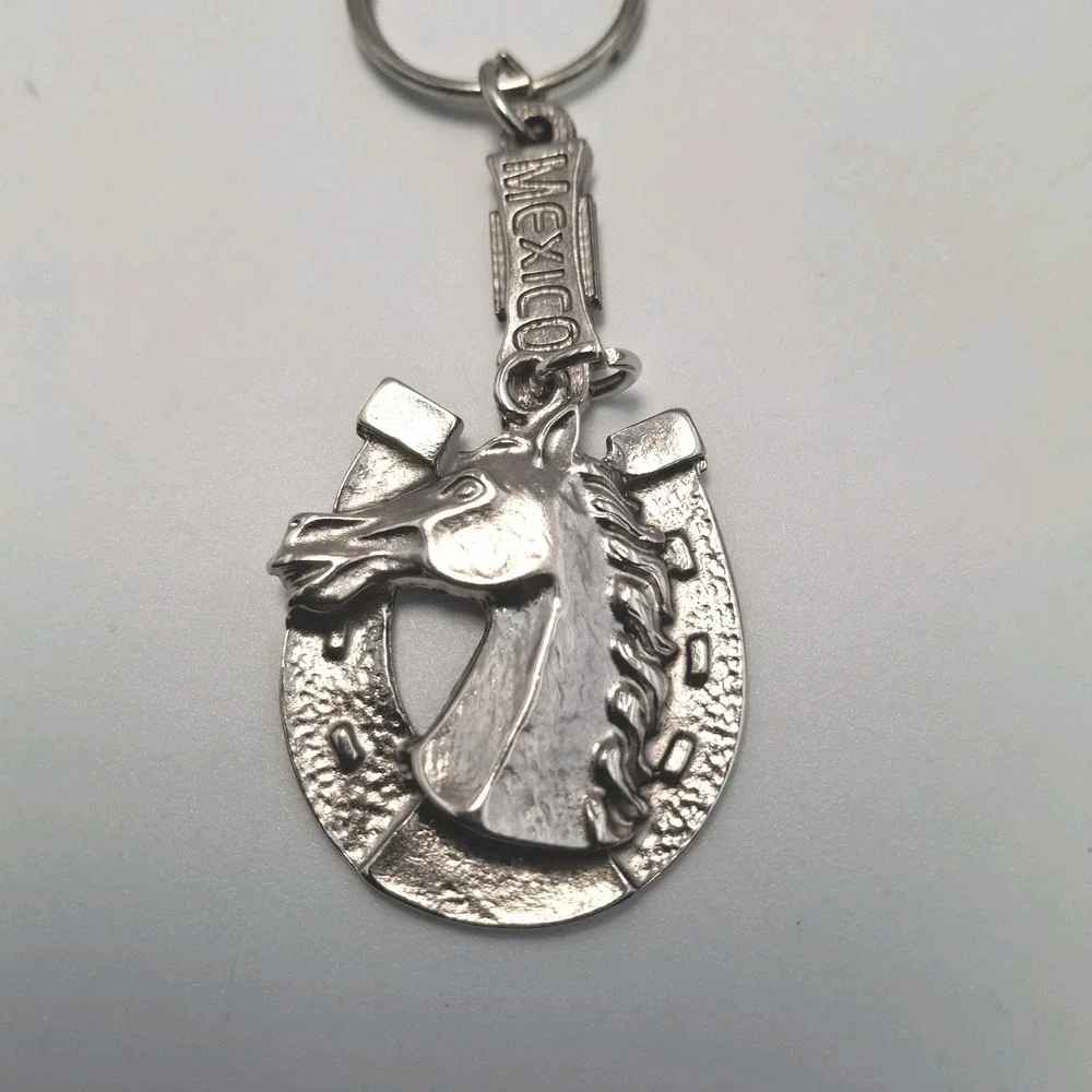 Lucky Horseshoe‎ Horse Head Metal Keychain Charm Souvenir Mexico Rugged Western